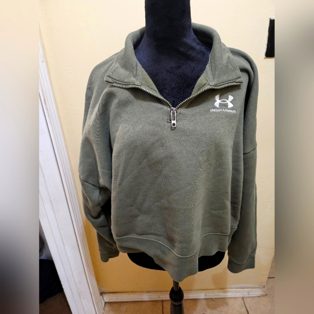 UnderArmour Quarter Zip Sweater L